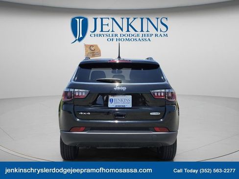 Certified 2023 Jeep Compass Latitude AWD/4WD image 6