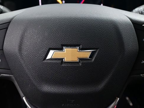 Used 2025 Chevrolet Trax LT w/ Driver Confidence Package FWD image 21