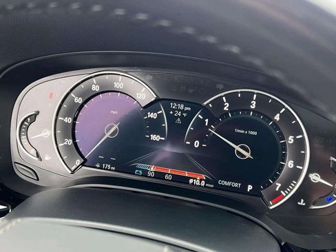 Used 2019 BMW 540i xDrive w/ Convenience Package image 26