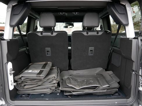 Certified 2024 Ford Bronco Black Diamond image 10