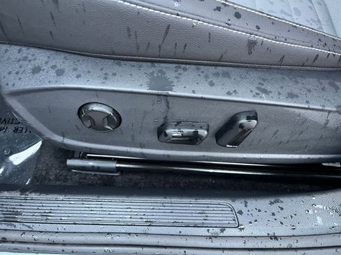 Used 2025 Volkswagen Jetta SE image 23