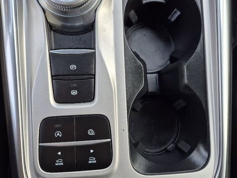 Certified 2023 Ford Explorer XLT w/ Equipment Group 202A image 21