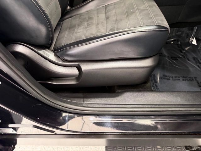 Used 2024 Mitsubishi Outlander SE AWD/4WD image 23