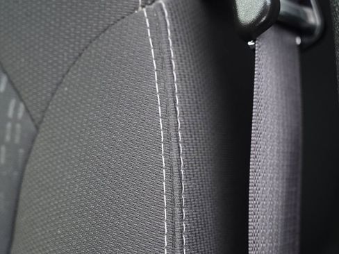 Used 2015 GMC Acadia SLE image 17