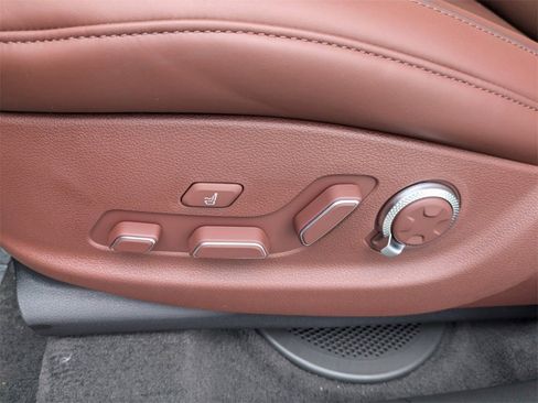 New 2025 Genesis GV80 3.5T Prestige image 17