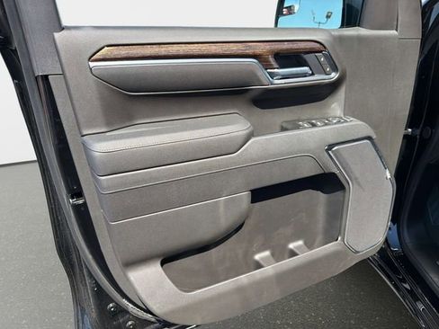 New 2026 GMC Sierra 1500 Elevation image 16