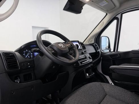 Used 2025 RAM ProMaster 2500 FWD image 13