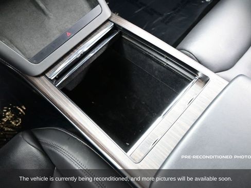 Used 2022 Tesla Model S image 24