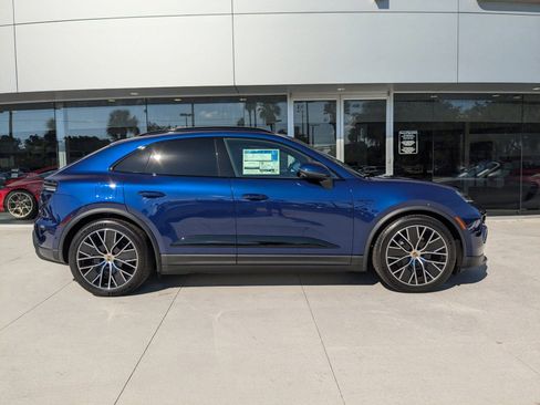 Certified 2024 Porsche Macan 4 Electric image 11