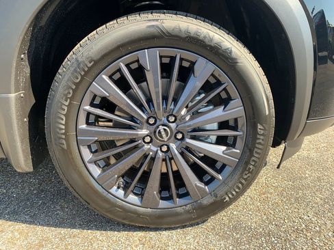 New 2026 Nissan Pathfinder SL image 3