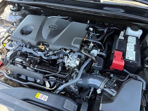 Certified 2023 Toyota Camry SE FWD image 9