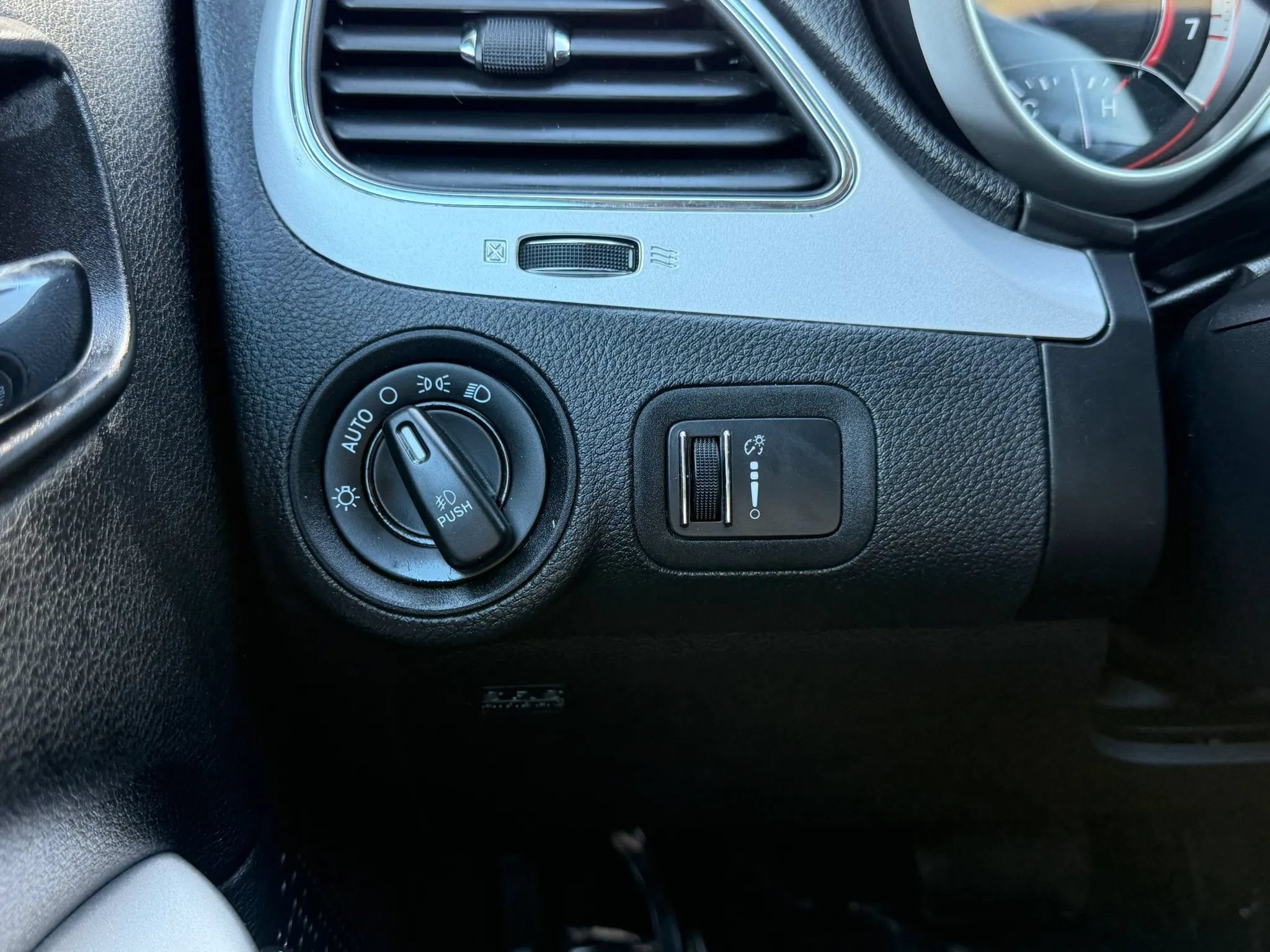 Used 2013 Dodge Journey Crew w/ Flexible Seating Group AWD/4WD image 19