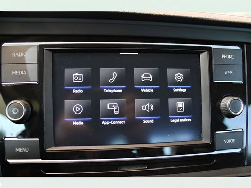 Used 2020 Volkswagen Jetta S w/ Driver Assistance Package image 19