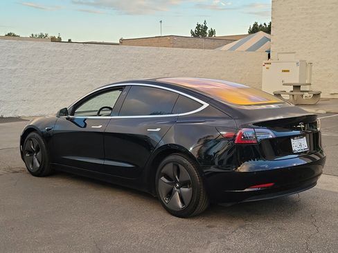 Used 2018 Tesla Model 3 Long Range image 26