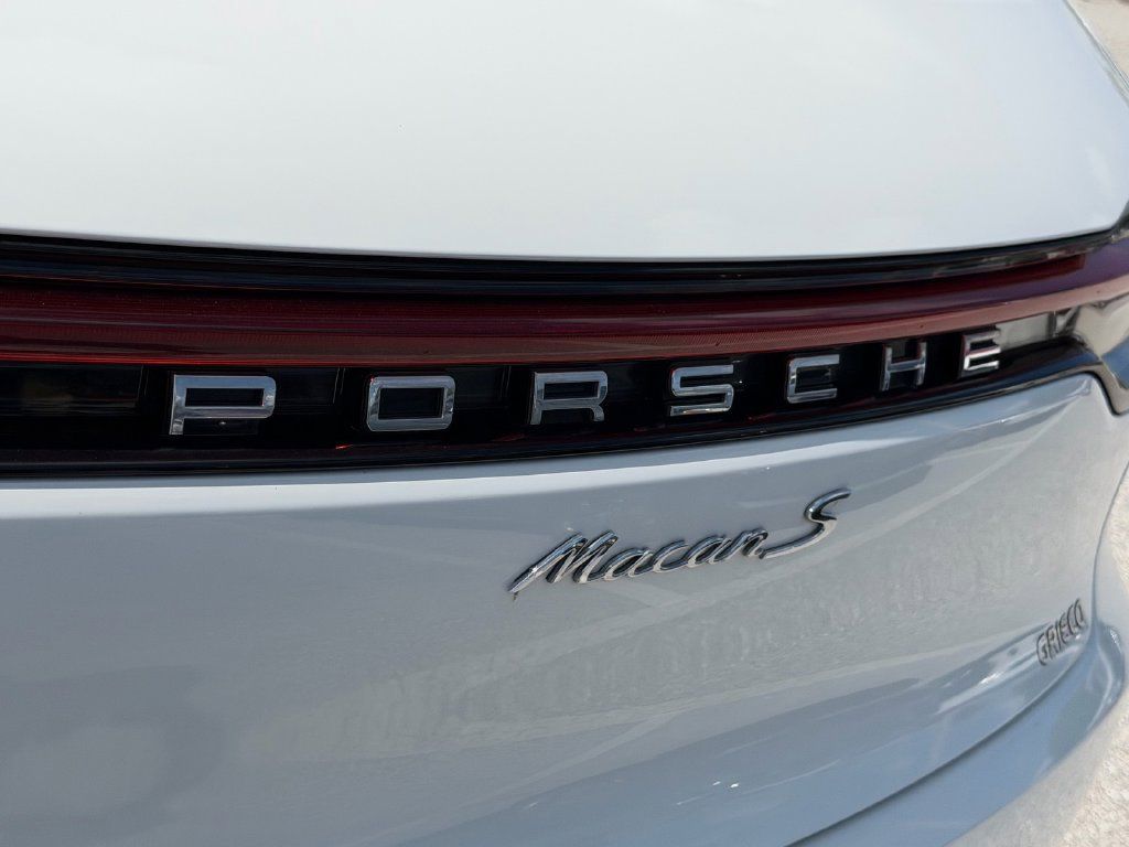 Used 2020 Porsche Macan S AWD/4WD image 13