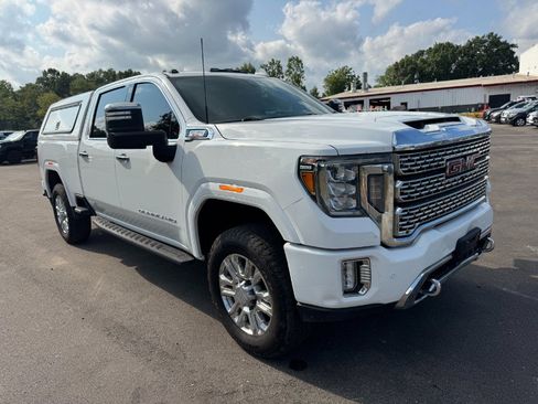 Used 2022 GMC Sierra 3500 Denali w/ Denali Ultimate Package AWD/4WD image 7