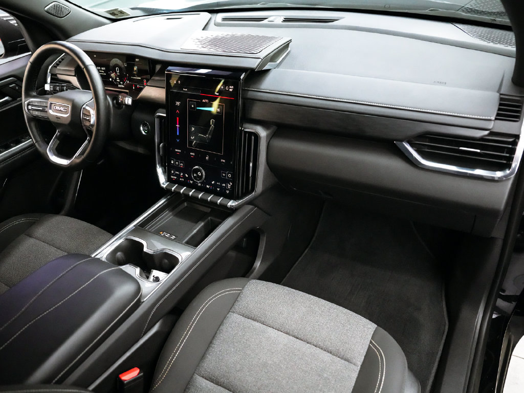 Used 2025 GMC Acadia Elevation w/ Black Edition FWD image 38
