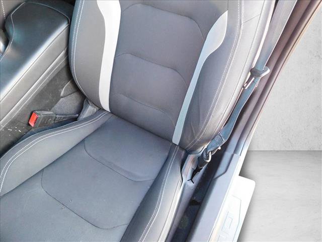 Used 2019 Chevrolet Camaro LT RWD image 9