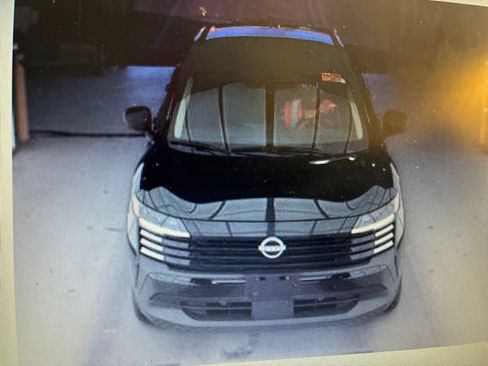 Used 2025 Nissan Kicks S AWD/4WD image 2