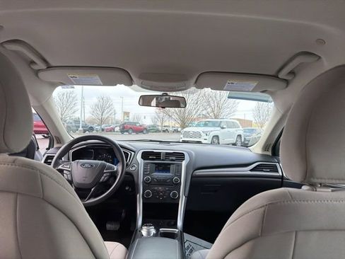 Used 2018 Ford Fusion S image 15