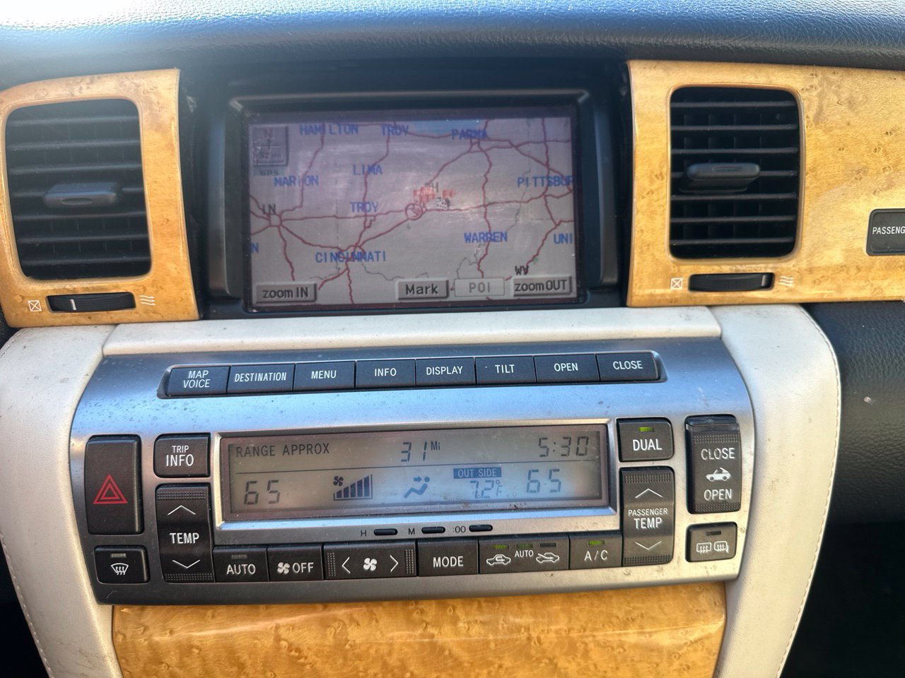 Used 2002 Lexus SC 430 Convertible RWD image 19