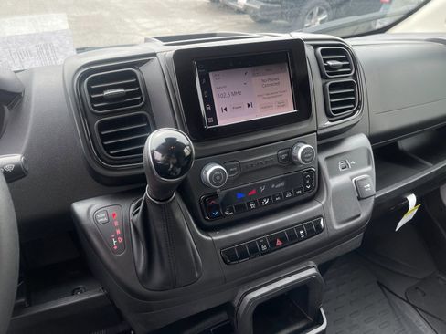 Used 2025 RAM ProMaster 2500 w/ Storage Group image 21