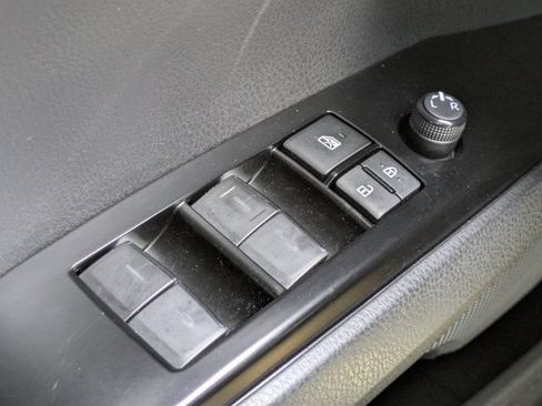 Used 2025 Toyota Camry SE FWD image 22
