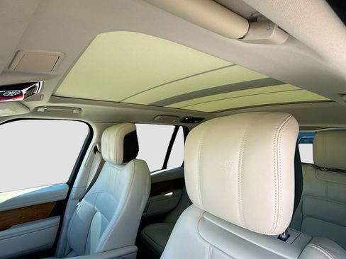Used 2022 Land Rover Range Rover Westminster Edition image 25