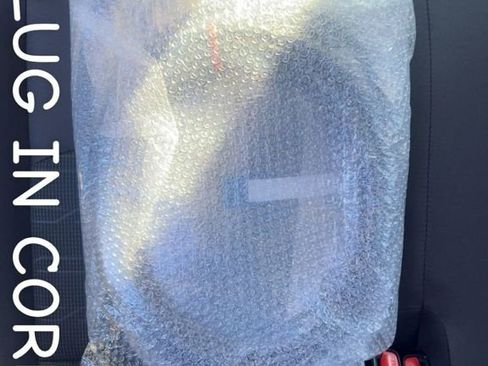 New 2025 Toyota RAV4 SE image 30