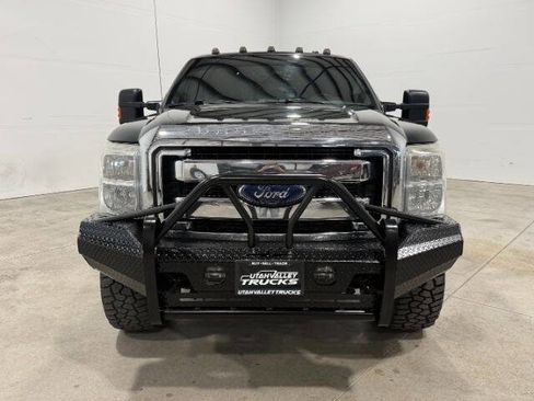 Used 2014 Ford F250 Lariat w/ Lariat Interior Package AWD/4WD image 3