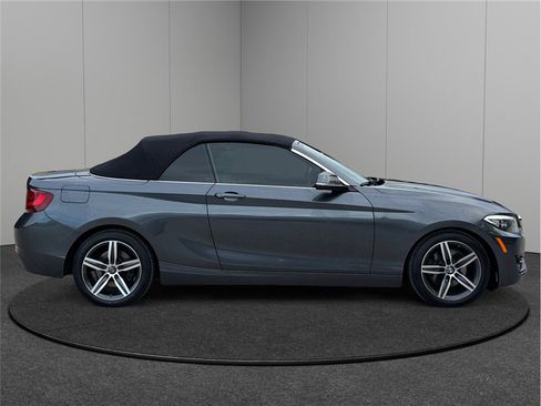 Used 2017 BMW 230i Convertible RWD image 10