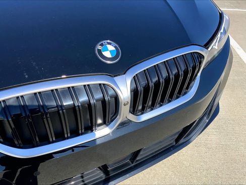 Certified 2025 BMW 330i Sedan image 29