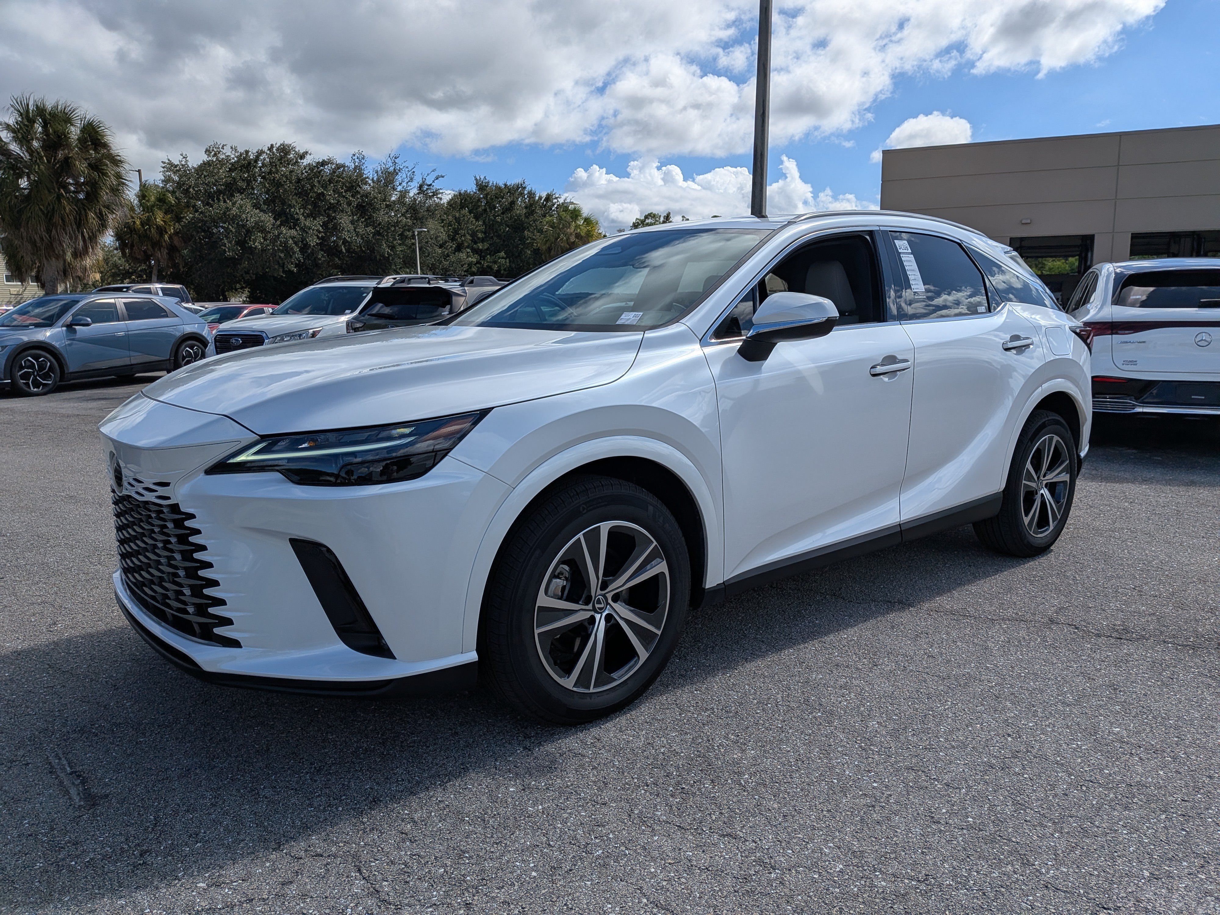Used 2026 Lexus RX 350h AWD/4WD image 8