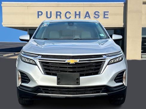 Used 2022 Chevrolet Equinox LT image 2