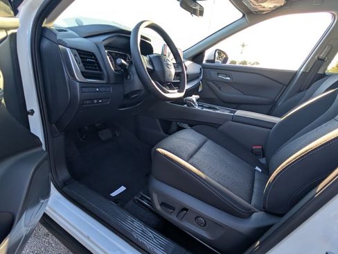 New 2026 Nissan Rogue SV w/ Cold Weather Package FWD image 12