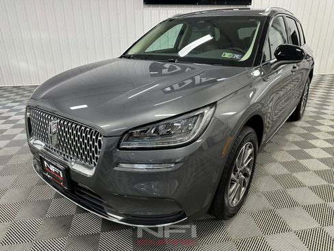 Used 2022 Lincoln Corsair AWD w/ Equipment Group 101A image 3