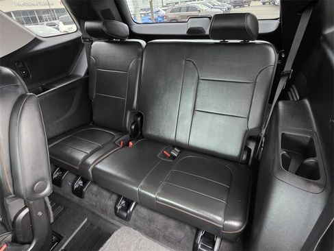 Used 2020 Chevrolet Traverse Premier w/ Redline Edition image 16