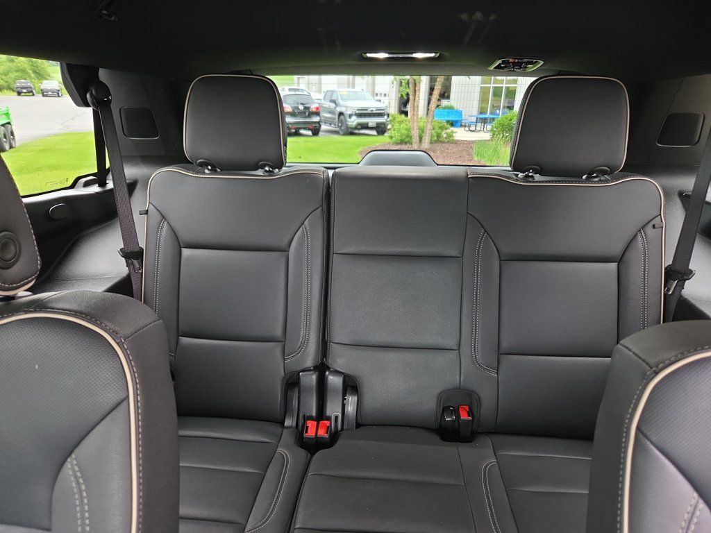 Certified 2025 Chevrolet Tahoe Premier AWD/4WD image 30