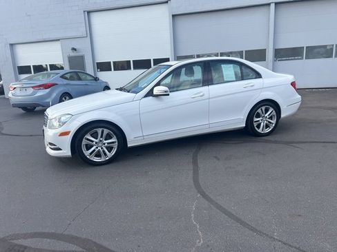 Used 2013 Mercedes-Benz C 300 4MATIC Sedan image 17