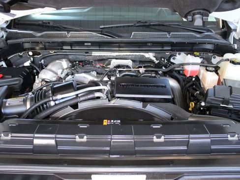 Used 2024 GMC Sierra 2500 AT4 w/ AT4 Premium Plus Package image 32