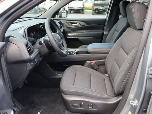 New 2026 Chevrolet Traverse LT w/ Driver Confidence Package image 4