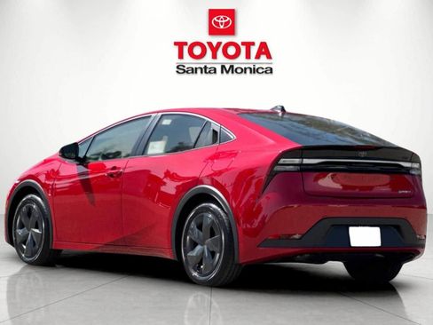 New 2026 Toyota Prius Plug-In Hybrid FWD image 5