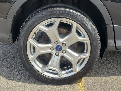 Used 2018 Ford Escape Titanium w/ Ford Safe & Smart Package image 5