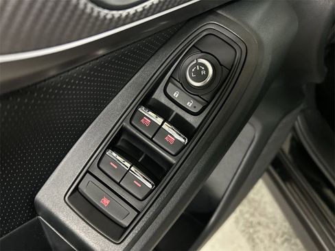 Certified 2022 Subaru Crosstrek 2.5i Limited image 16