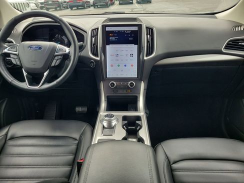 Certified 2024 Ford Edge SEL image 11