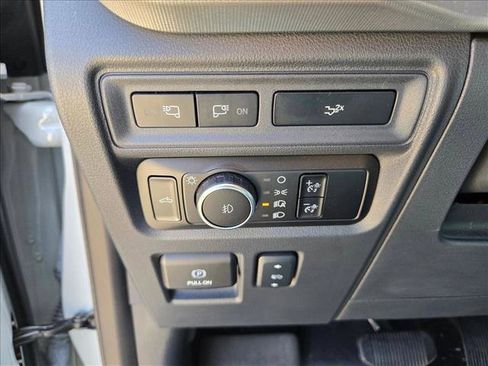 Used 2024 Ford F150 Lariat w/ FX4 Off-Road Package AWD/4WD image 16