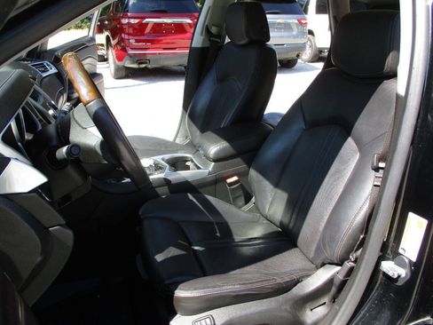 Used 2012 Cadillac SRX Luxury FWD image 21
