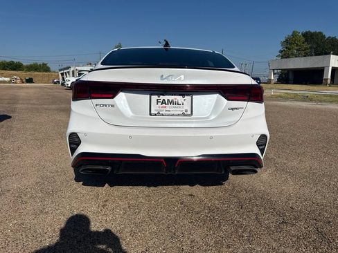 Used 2022 Kia Forte GT FWD image 9