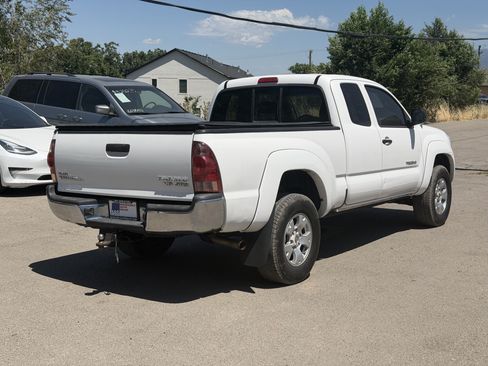Used 2008 Toyota Tacoma PreRunner RWD image 4