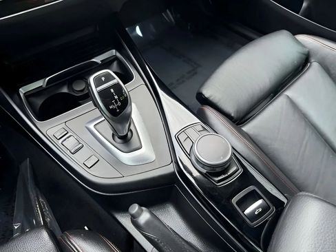 Used 2020 BMW 230i xDrive Convertible w/ Premium Package image 33